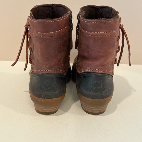 Women size 7 Sperry boots - Picture 4 of 5